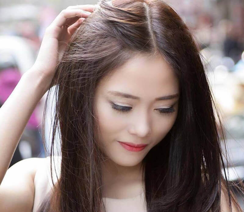 Kiểu tóc uốn xoăn nhẹ Hàn Quốc tuyệt đẹp cho chị em công sở  ALONGWALKER
