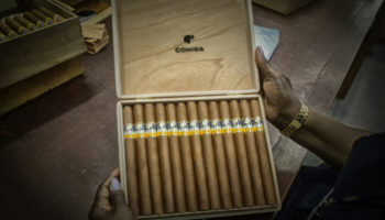 Top 10 xì gà Cuba chất lượng đảm bảo người sành sỏi cũng phải xiêu lòng